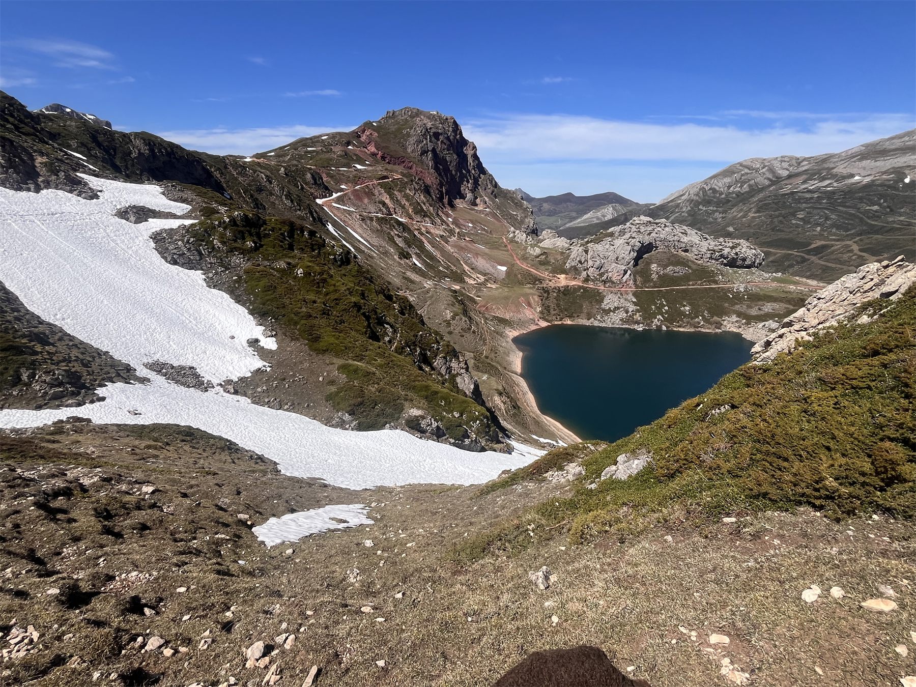 Extérieur — Lago desde las cumbres
