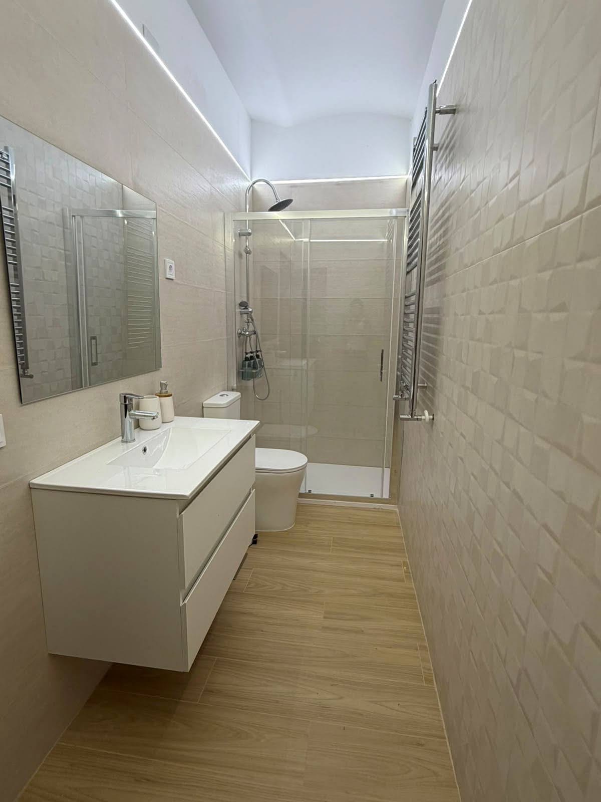 Casa Urogallo — Baño Domitorio 1